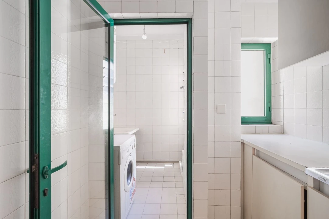 Apartamento T1 para Venda em Lordelo do Ouro e Massarelos Foto 11