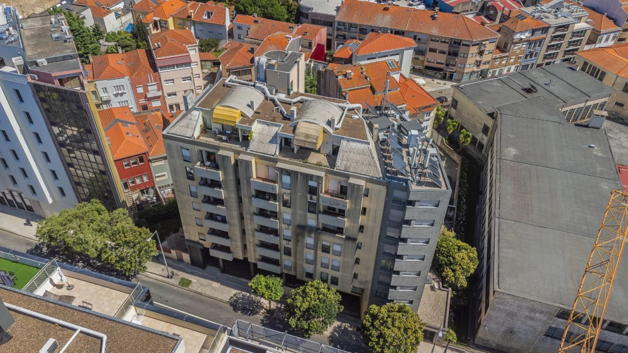 Apartamento T1 para Venda em Lordelo do Ouro e Massarelos Foto 25