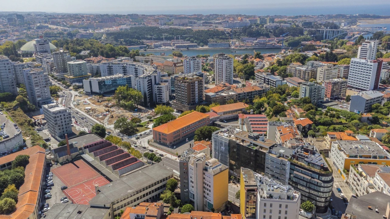 Apartamento T1 para Venda em Lordelo do Ouro e Massarelos Foto 29