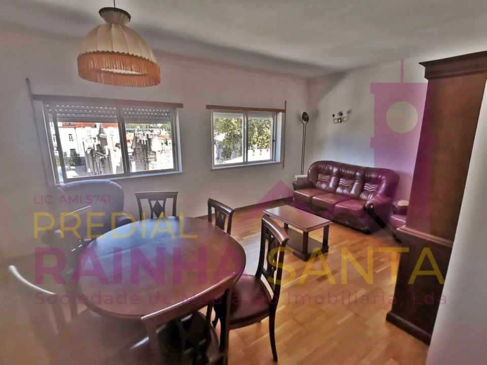 Apartamento T2 para Arrendamento em Santa Clara e Castelo Viegas Foto 2