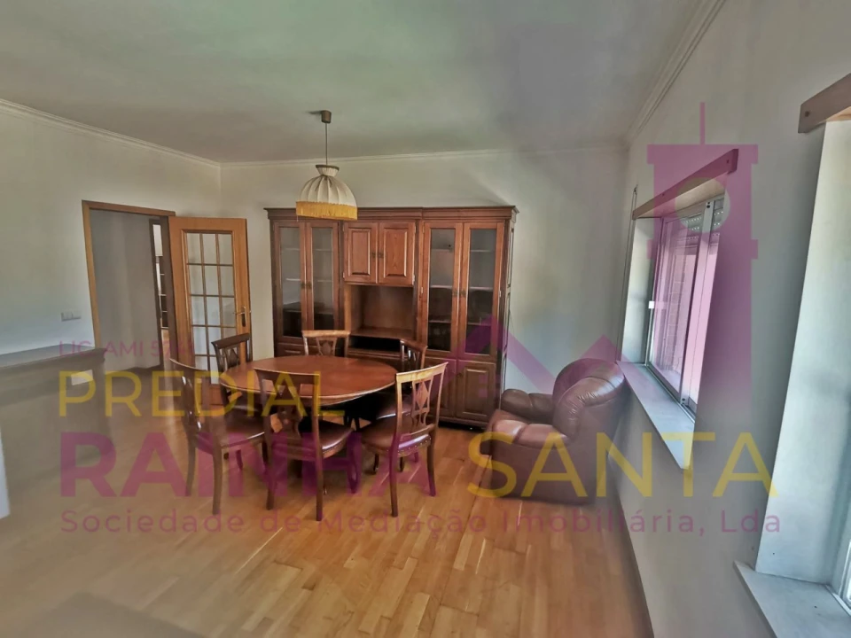 Apartamento T2 para Arrendamento em Santa Clara e Castelo Viegas Foto 3