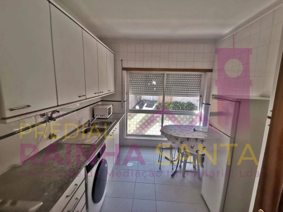 Apartamento T2 para Arrendamento em Santa Clara e Castelo Viegas Foto 4