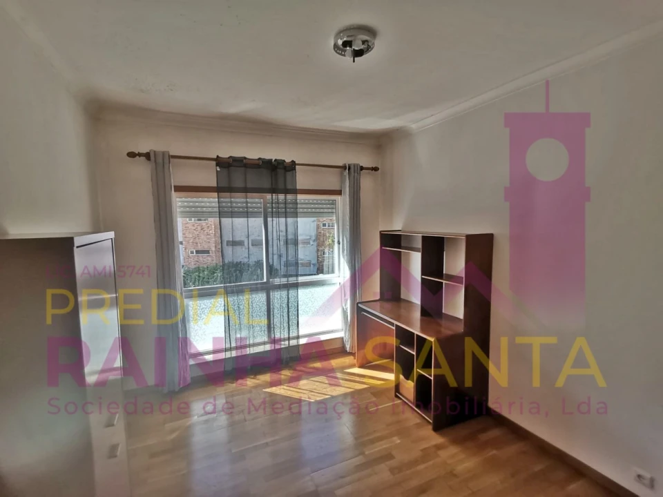 Apartamento T2 para Arrendamento em Santa Clara e Castelo Viegas Foto 10