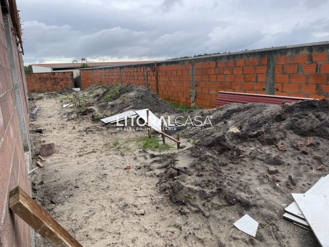 Moradia T3 para Venda em Carapelhos Foto 16