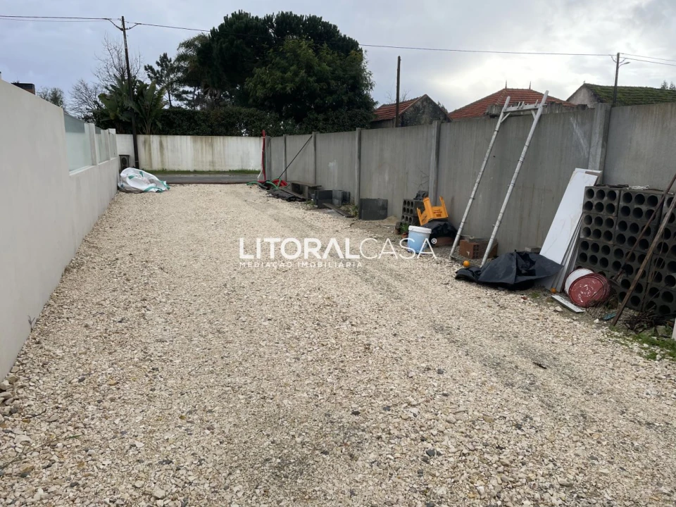 Moradia T3 para Venda em Carapelhos Foto 19