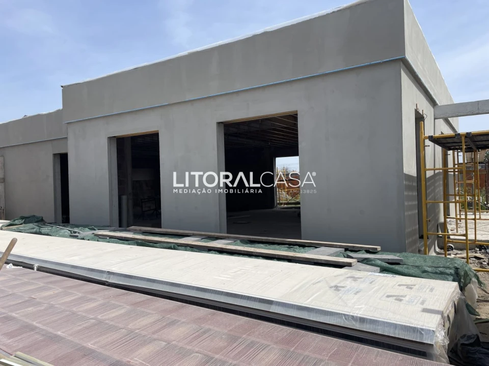 Moradia T3 para Venda em Carapelhos Foto 1