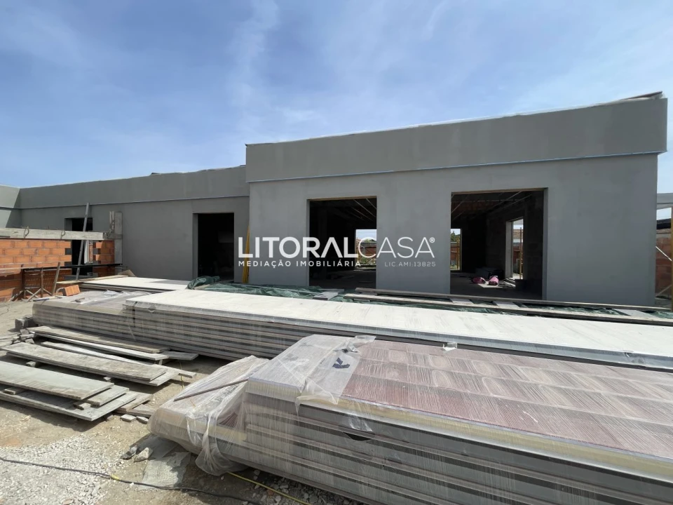 Moradia T3 para Venda em Carapelhos Foto 6