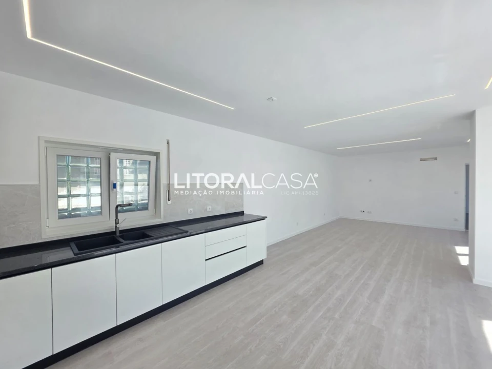 Moradia T4 para Venda em Santo Andre de Vagos Foto 12