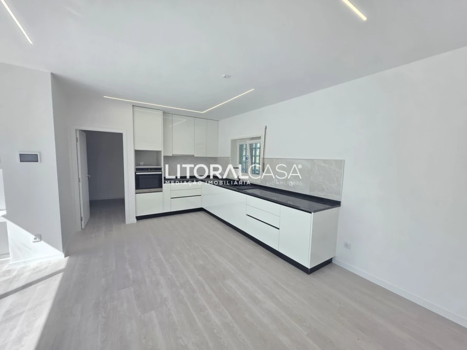 Moradia T4 para Venda em Santo Andre de Vagos Foto 8