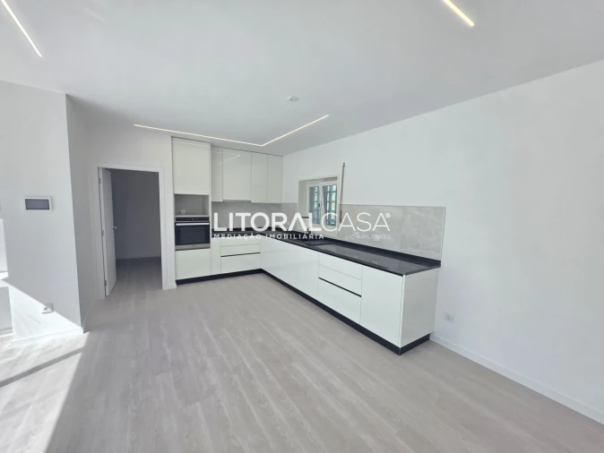 Moradia T4 para Venda em Santo Andre de Vagos Foto 8