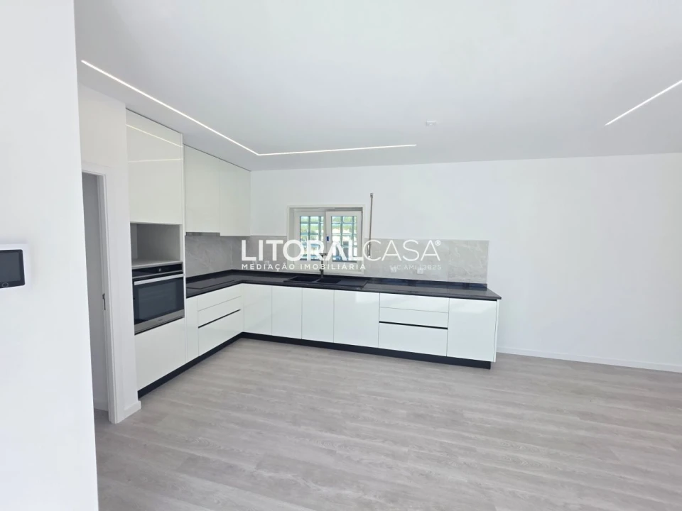 Moradia T4 para Venda em Santo Andre de Vagos Foto 10