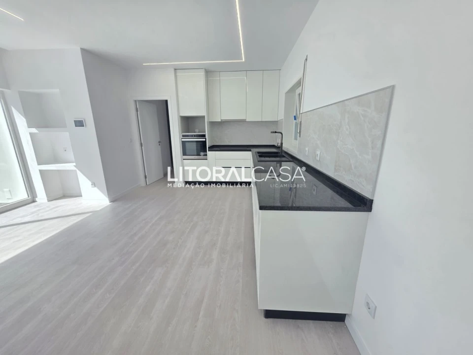 Moradia T4 para Venda em Santo Andre de Vagos Foto 14