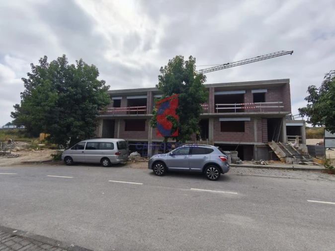 Moradia T3 para Venda em Antas e Abade de Vermoim Foto 2