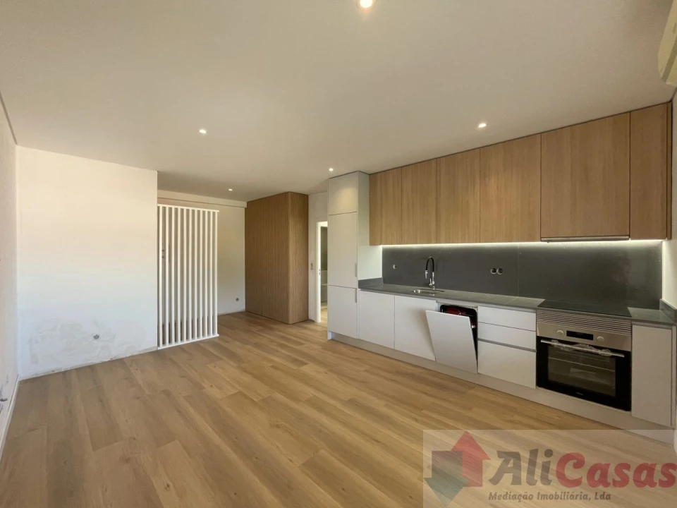 Apartamento T1 para Venda em Esmoriz Foto 5