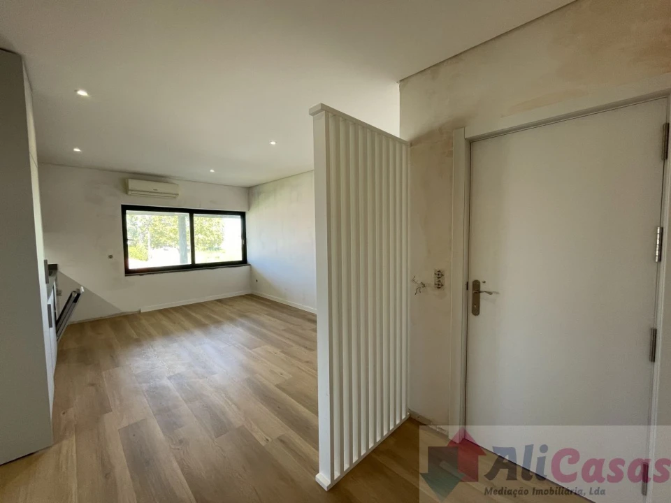 Apartamento T1 para Venda em Esmoriz Foto 4
