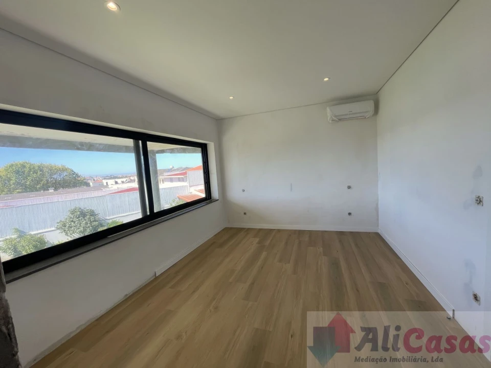 Apartamento T1 para Venda em Esmoriz Foto 13