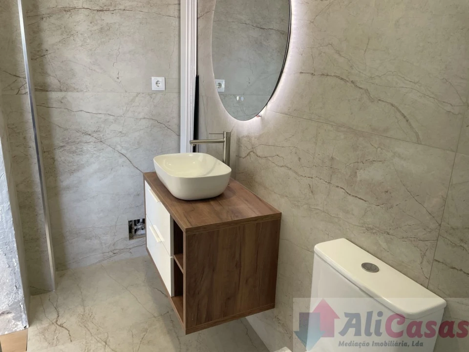 Apartamento T1 para Venda em Esmoriz Foto 12