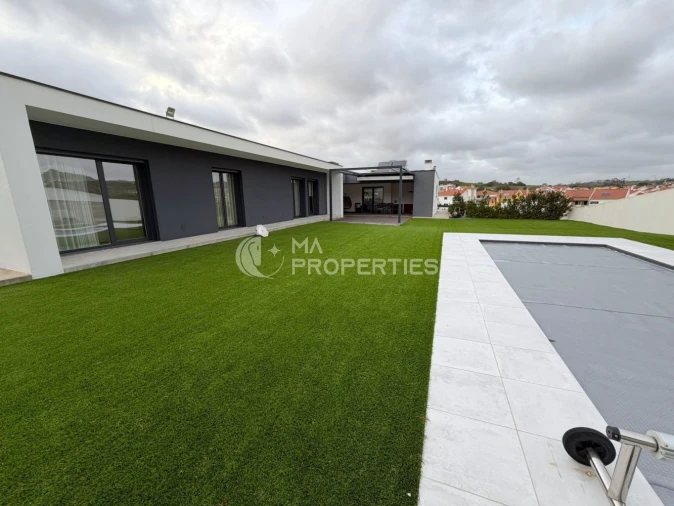 Moradia T5 para Venda em Milharado Foto 4