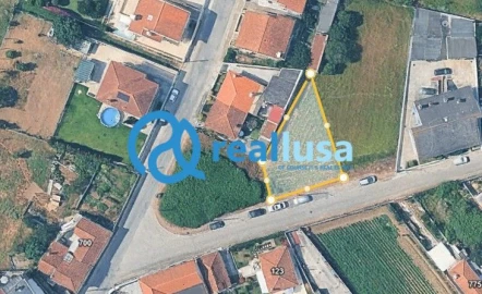 Terreno para Venda em Grijó e Sermonde