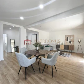 Apartamento T3 para Venda em Benfica