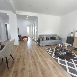 Apartamento T3 para Venda em Benfica