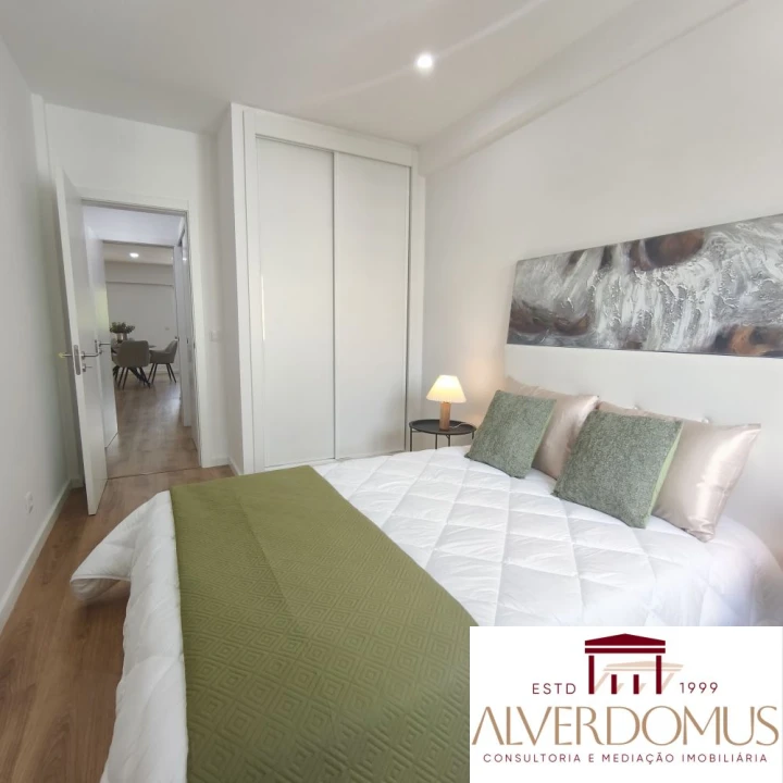 Apartamento T3 para Venda em Benfica Foto 19
