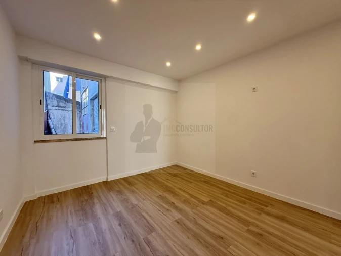 Apartamento T2 para Venda em Encosta do Sol Foto 4