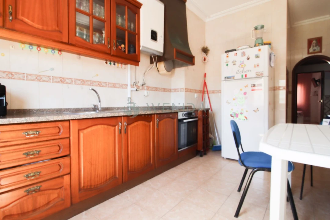Apartamento T2 para Venda em Barreiro e Lavradio Foto 3