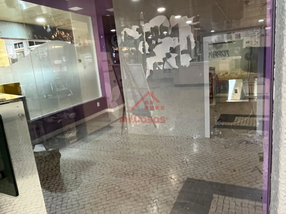 Loja para Arrendamento em Lumiar Foto 20