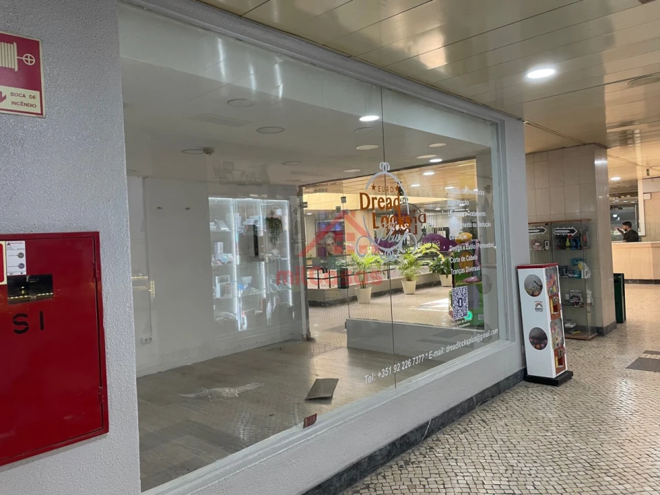 Loja para Arrendamento em Lumiar Foto 22