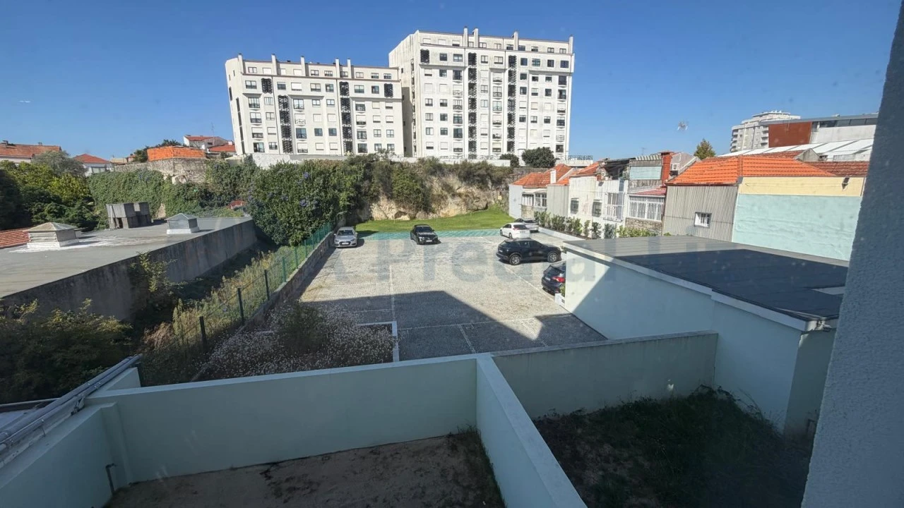 Apartamento T1 para Venda em Cedofeita, Santo Ildefonso, Sé, Miragaia, São Nicolau e Vitória Foto 8