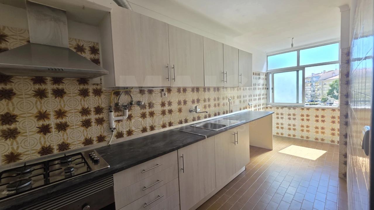 Apartamento T2 para Venda em Benavente Foto 1