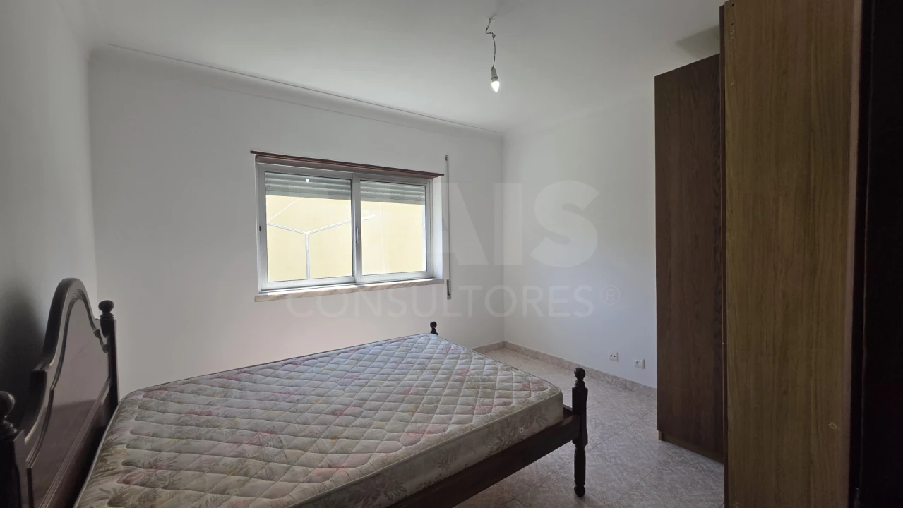 Apartamento T2 para Venda em Benavente Foto 6