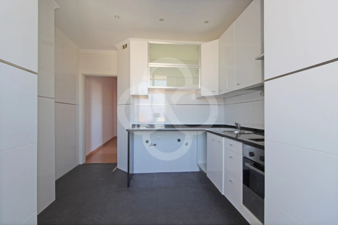 Apartamento T3 para Venda em Penha de França Foto 2