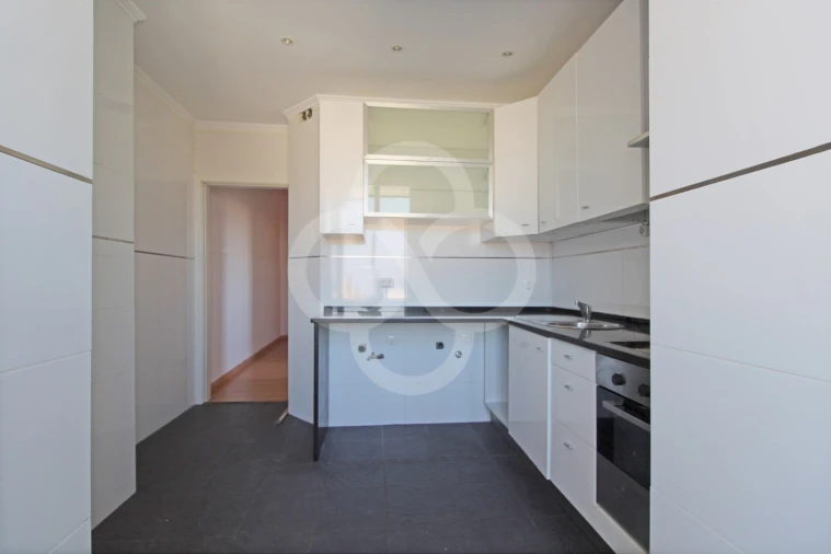 Apartamento T3 para Venda em Penha de França Foto 2