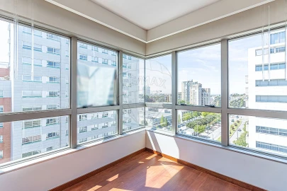 Apartamento T4 para Arrendamento em Ramalde