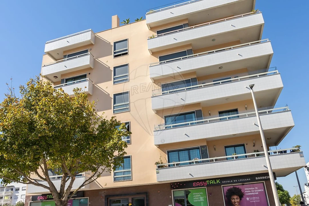 Apartamento T4 para Venda em Alto do Seixalinho, Santo André e Verderena Foto 2
