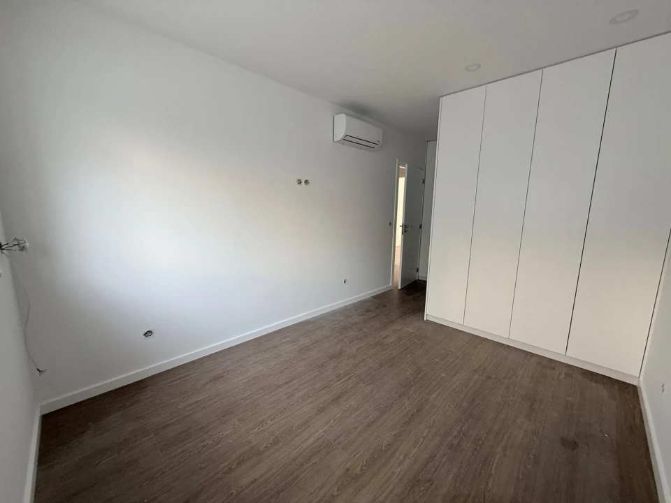 Apartamento T2 para Venda em Braga (Maximinos, Sé e Cividade) Foto 15
