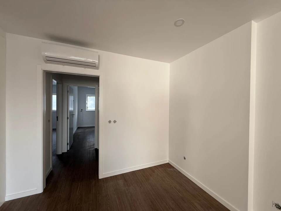 Apartamento T2 para Venda em Braga (Maximinos, Sé e Cividade) Foto 21