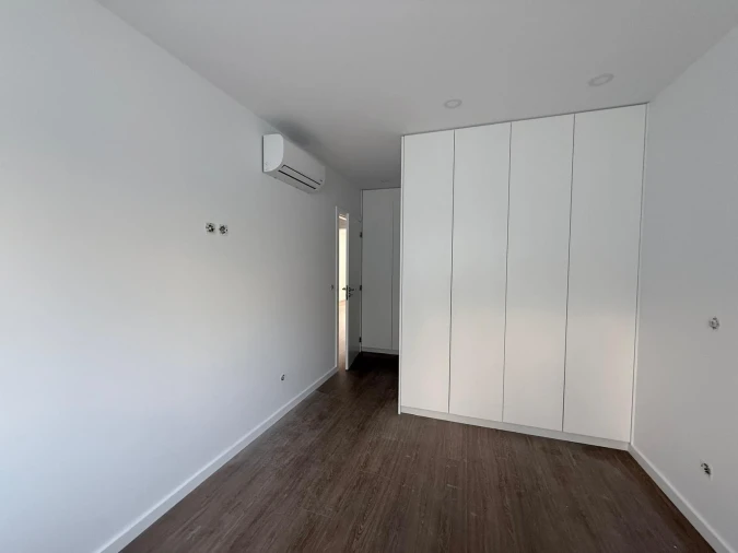 Apartamento T2 para Venda em Braga (Maximinos, Sé e Cividade) Foto 14