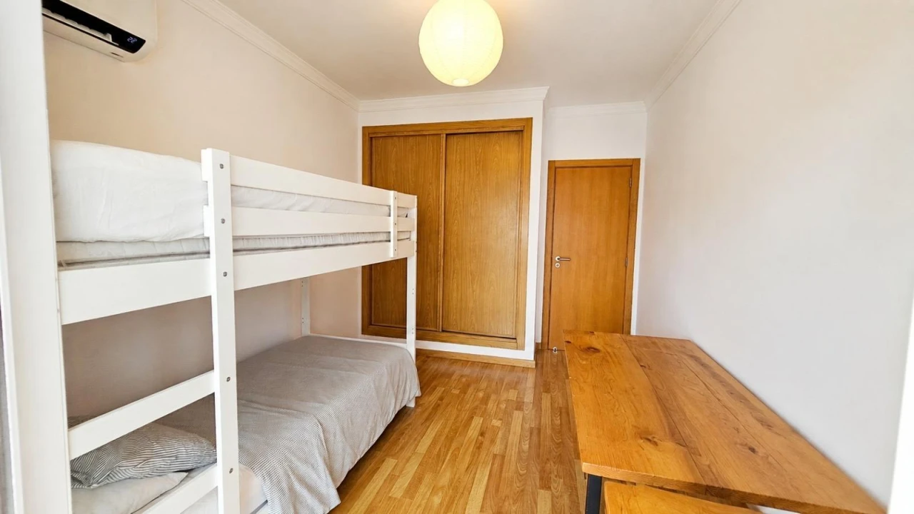 Apartamento T2 para Venda em Portimão Foto 9