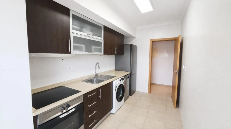 Apartamento T2 para Venda em Portimão Foto 5