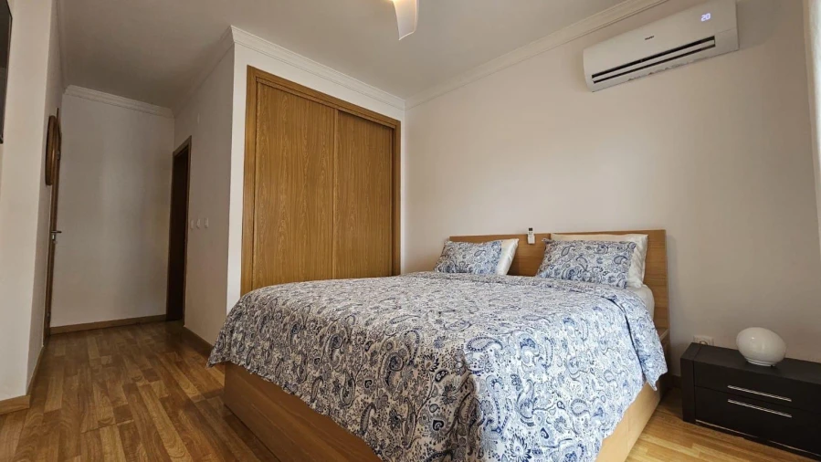 Apartamento T2 para Venda em Portimão Foto 7