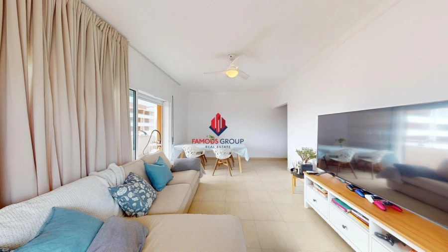 Apartamento T2 para Venda em Portimão Foto 7