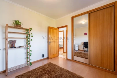 Apartamento T3 para Venda em Santa Maria da Feira, Travanca, Sanfins e Espargo