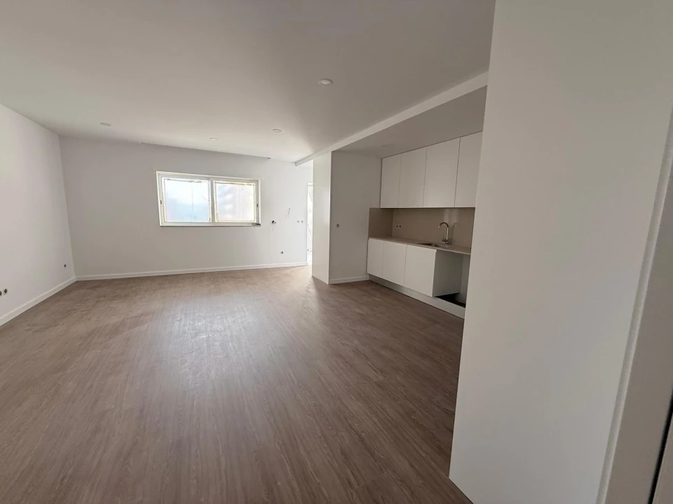Apartamento T2 para Venda em Braga (Maximinos, Sé e Cividade) Foto 10