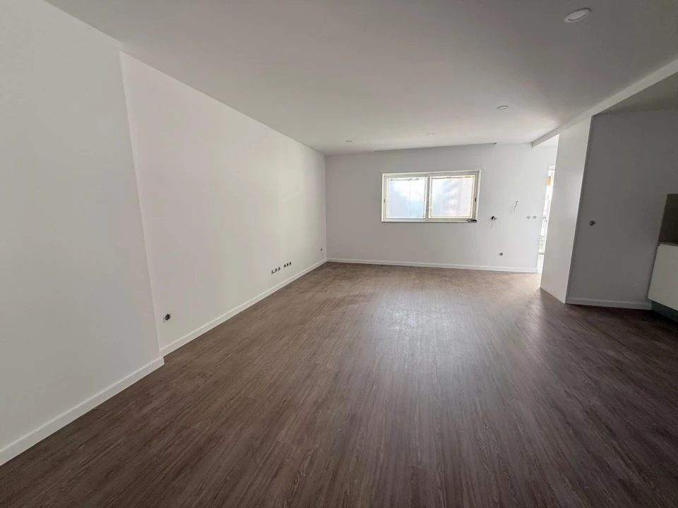 Apartamento T2 para Venda em Braga (Maximinos, Sé e Cividade) Foto 11