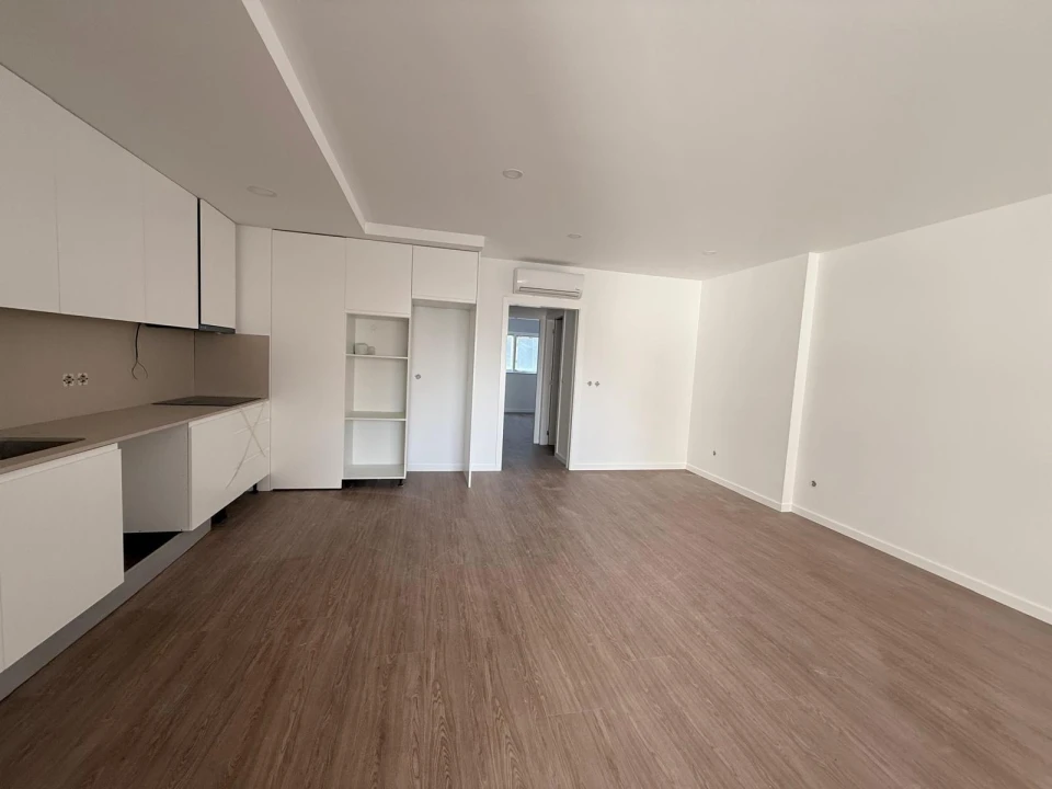 Apartamento T2 para Venda em Braga (Maximinos, Sé e Cividade) Foto 4