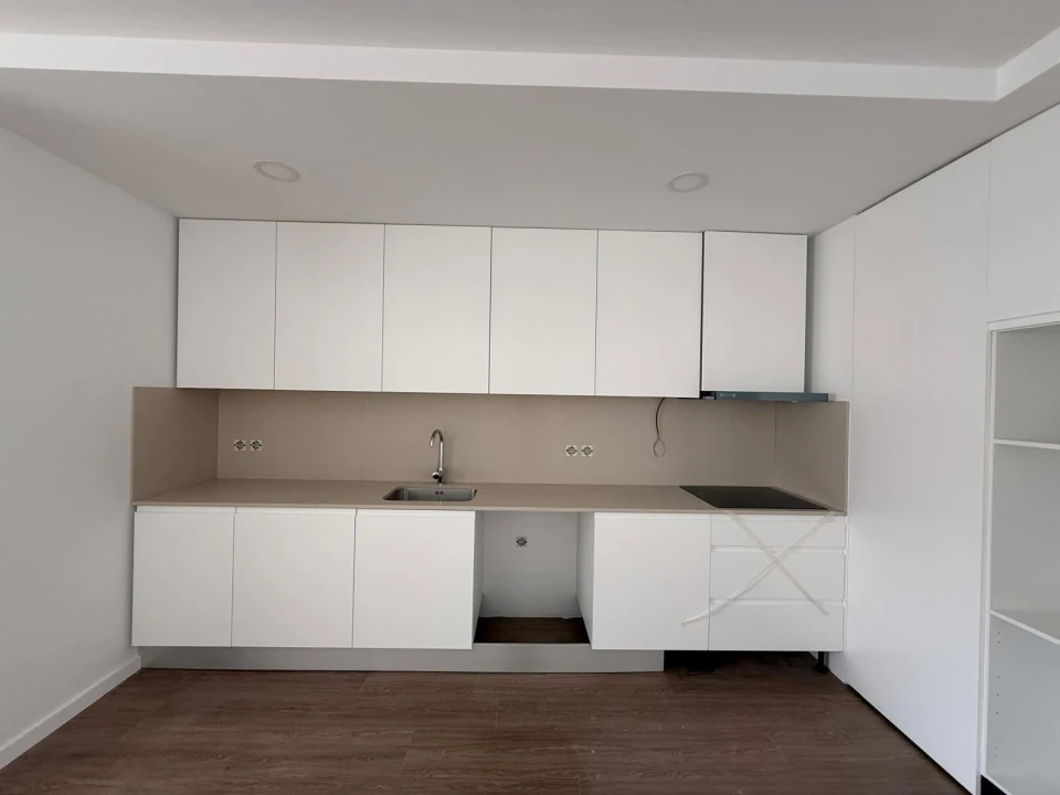 Apartamento T2 para Venda em Braga (Maximinos, Sé e Cividade) Foto 6