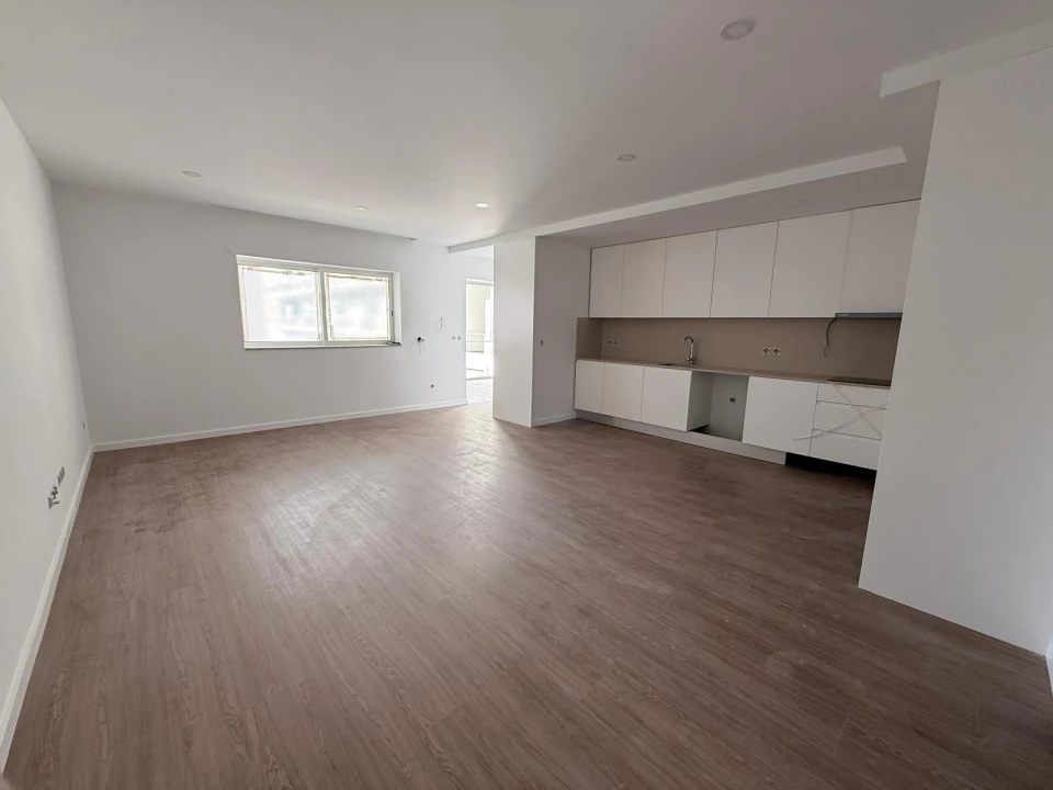 Apartamento T2 para Venda em Braga (Maximinos, Sé e Cividade) Foto 9